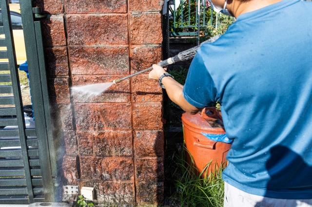7 Ways Pressure Washing Protects Your Home’s Exterior