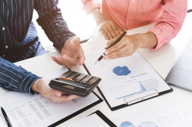 10 Signs Your Business Needs a CPA for Doing Taxes