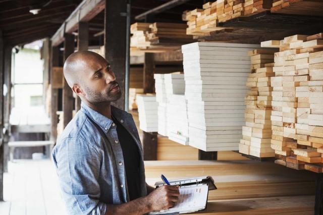 10 Ways a Lumber Yard Supports Contractors